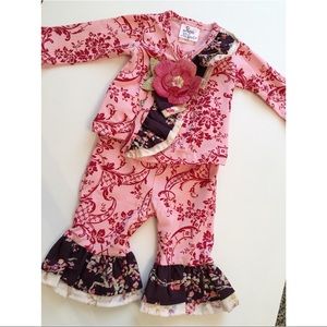 Purr Fect Baby Girl 2 piece outfit 0-3 months